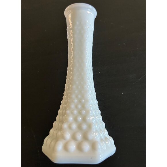 Hobnail Milk White Small Glass Bud  Vase Vintage Collectible Deco - Picture 1 of 6